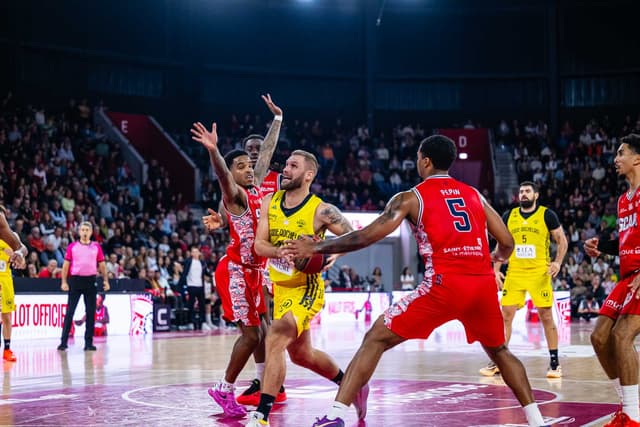 Gaëtan Clerc suspendu un match avec sursis