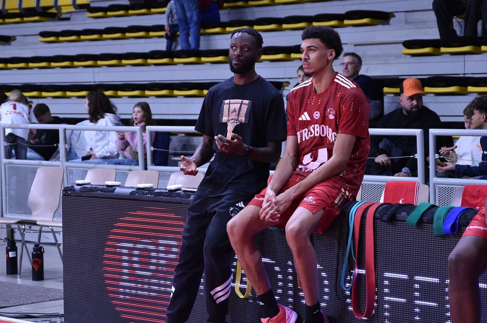 Oscar Wembanyama continue sa montée en puissance : un nouveau record personnel et le tir de la gagne !