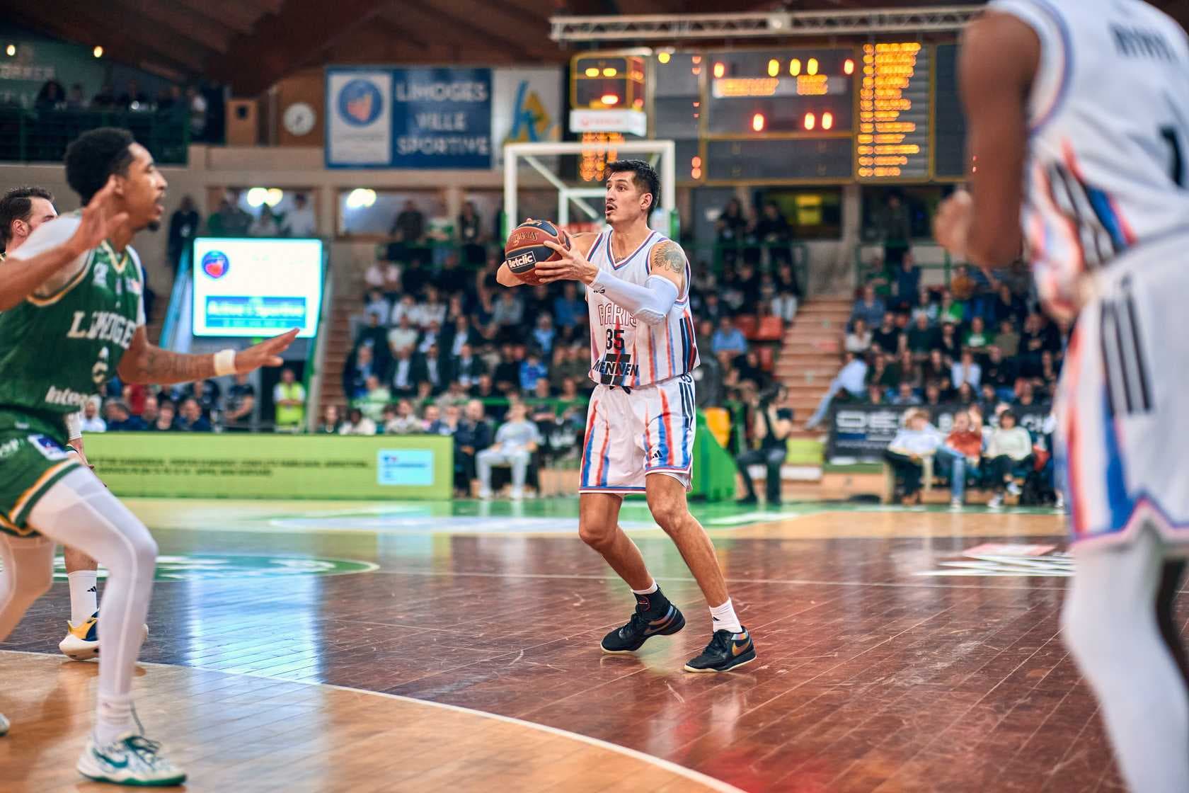 Derek Willis, une saison puis s’en va au Paris Basketball