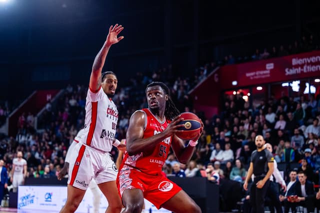 Troisième saison en ÉLITE 2, et troisième club différent pour Maxime Yomi ?