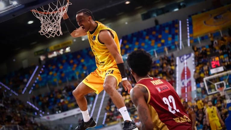 De la parole aux actes : Mehdy Ngouama porte Gran Canaria vers les quarts de finale d’EuroCup
