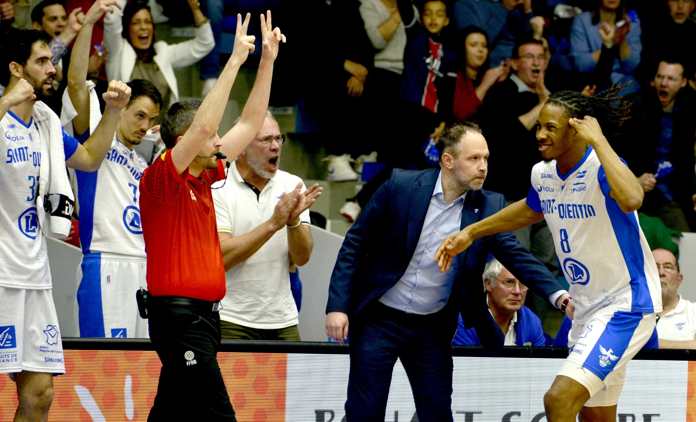 Saint-Quentin de nouveau en tête, Chalon s’accroche