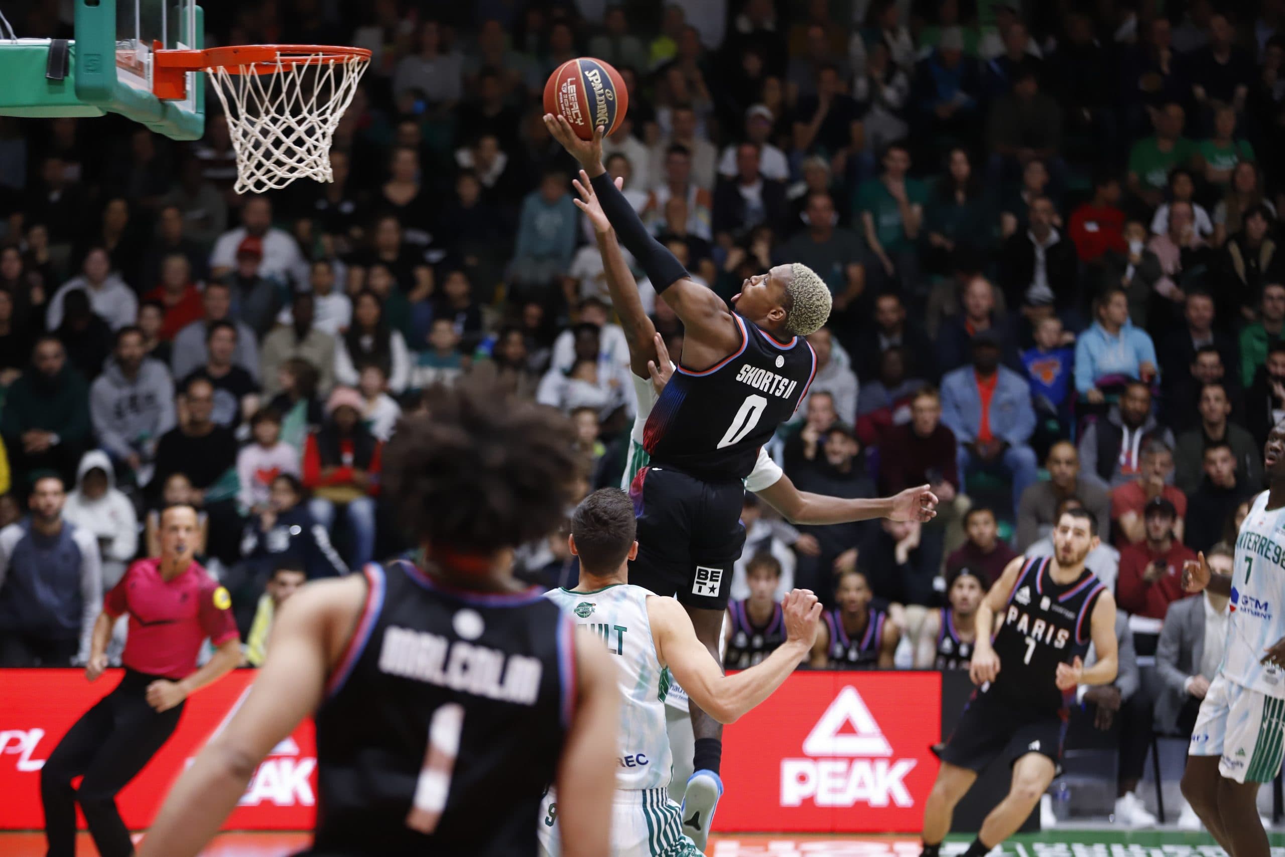 Paris impressionne et torpille Nanterre dans le derby