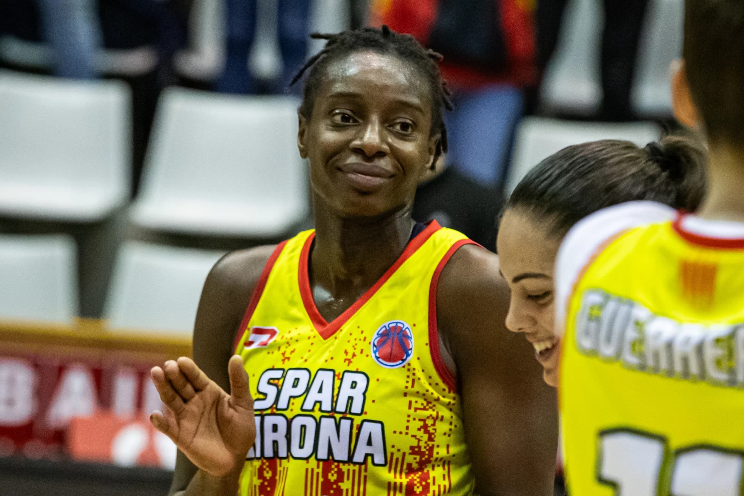 Migna Touré s’engage en République tchèque, avec Artemis Spanou