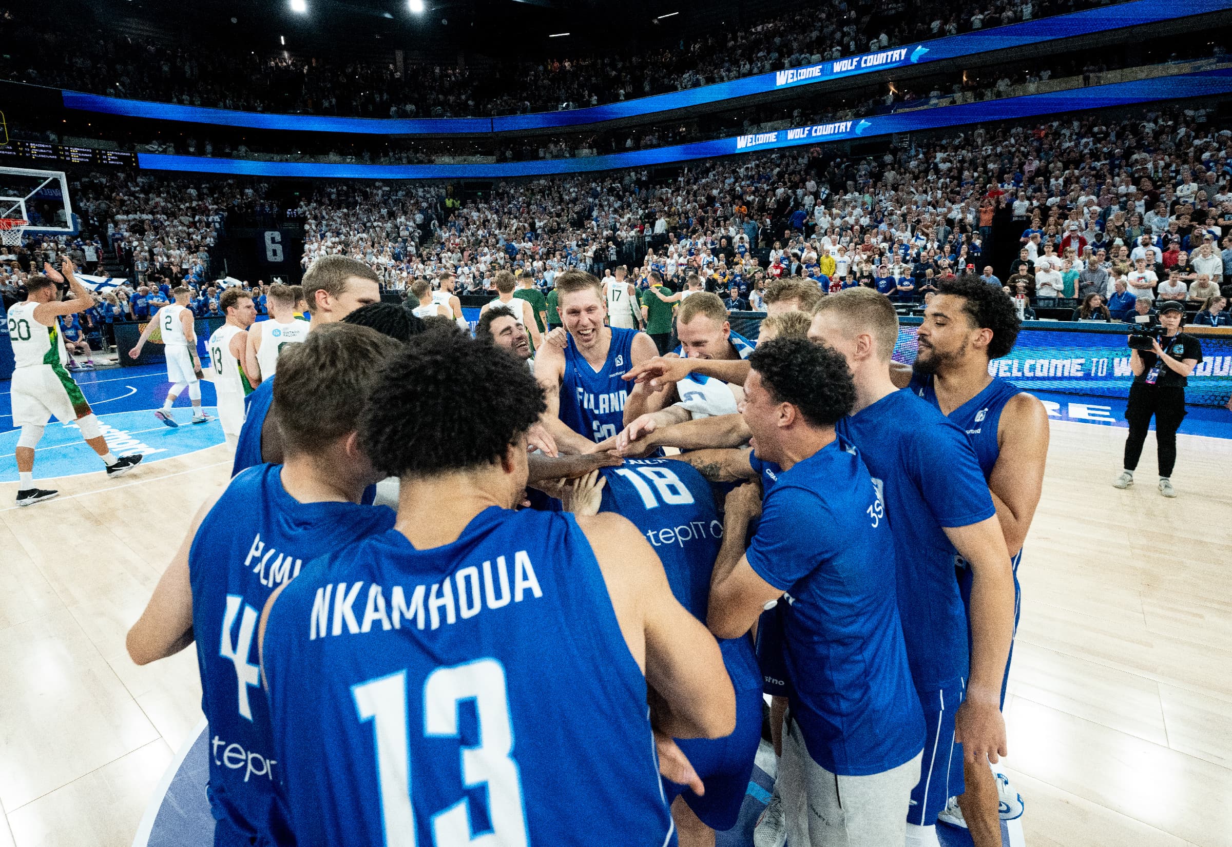 Le néo-Parisien Mikael Jantunen donne la victoire à la Finlande contre la Lituanie devant 13 054 spectateurs