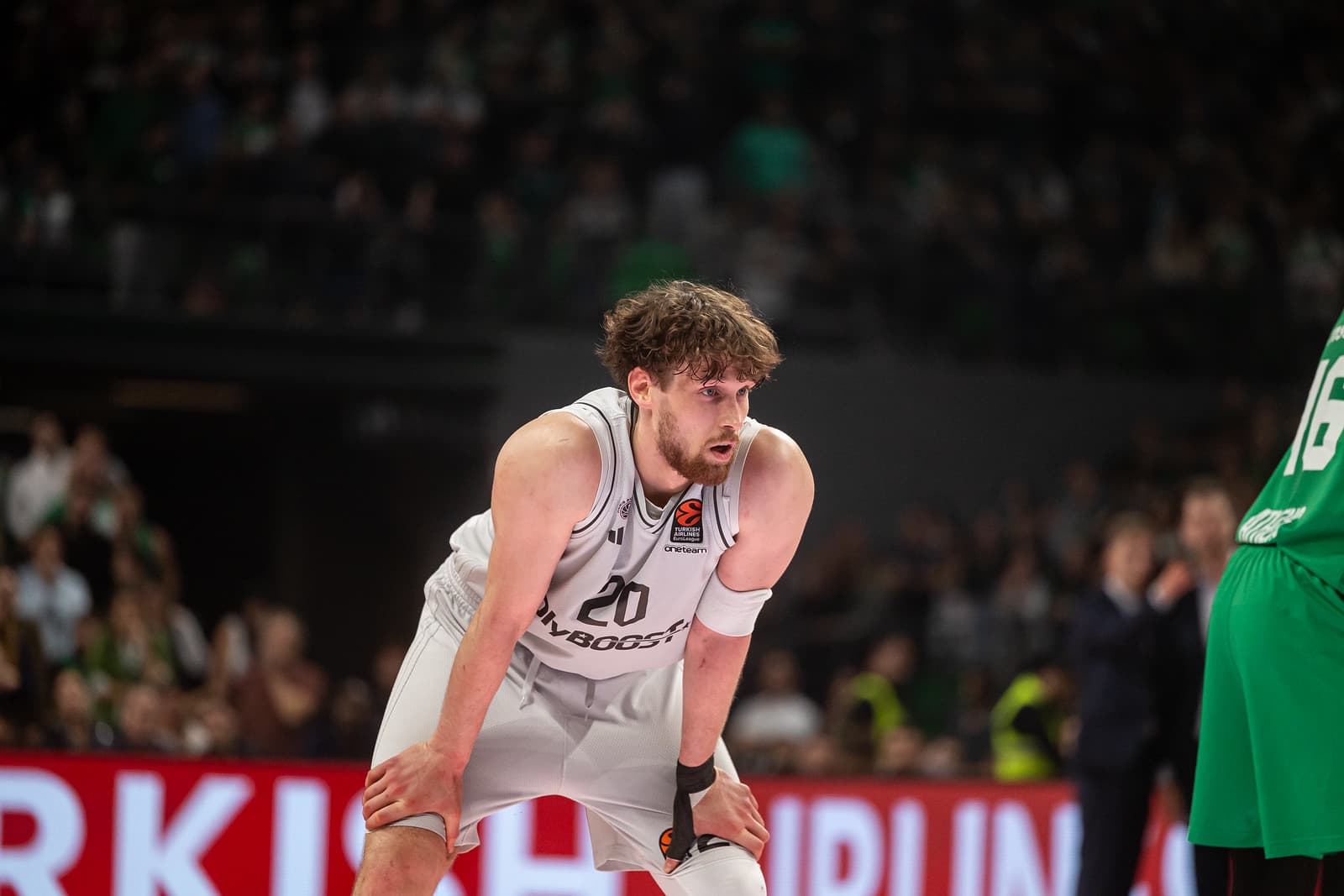 Les joueurs de Paris courtisés : Jantunen dans le viseur de Fenerbahçe, Shorts et Ward ciblés par l’Olympiakos