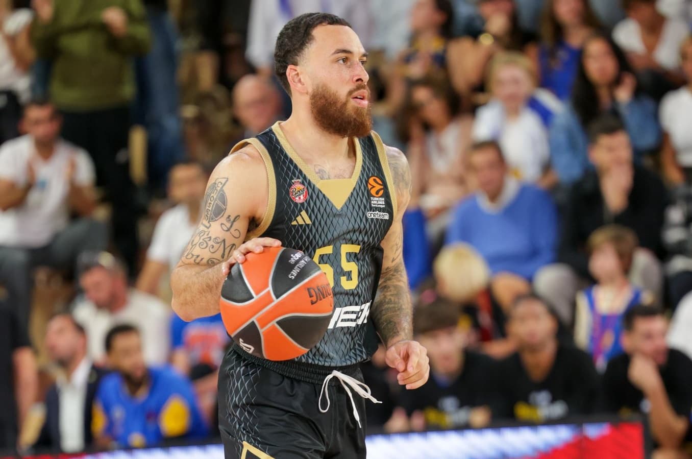 Sasa Obradovic sur Mike James : « Son niveau de basket est incroyable, il force tout le monde à l’aimer »