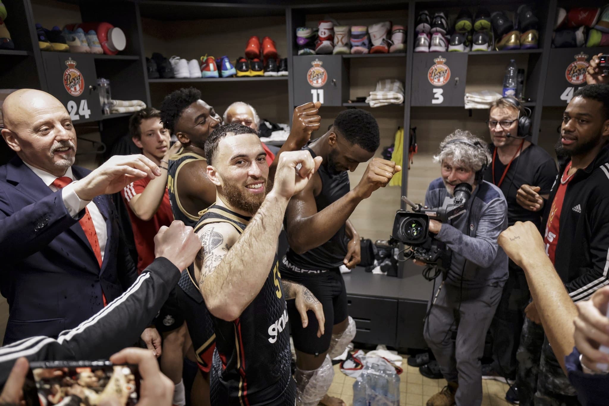 Mike James, un timide recordman : « L’attention que cela a engendré, c’est un peu trop pour moi »
