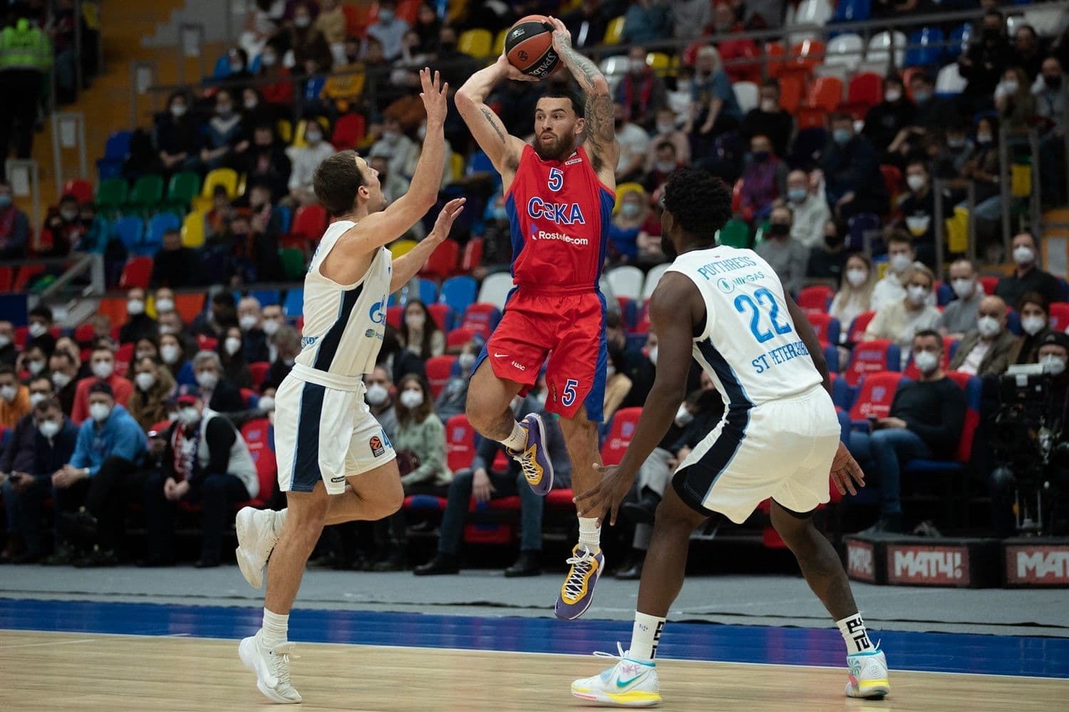 Mike James et le CSKA Moscou se séparent