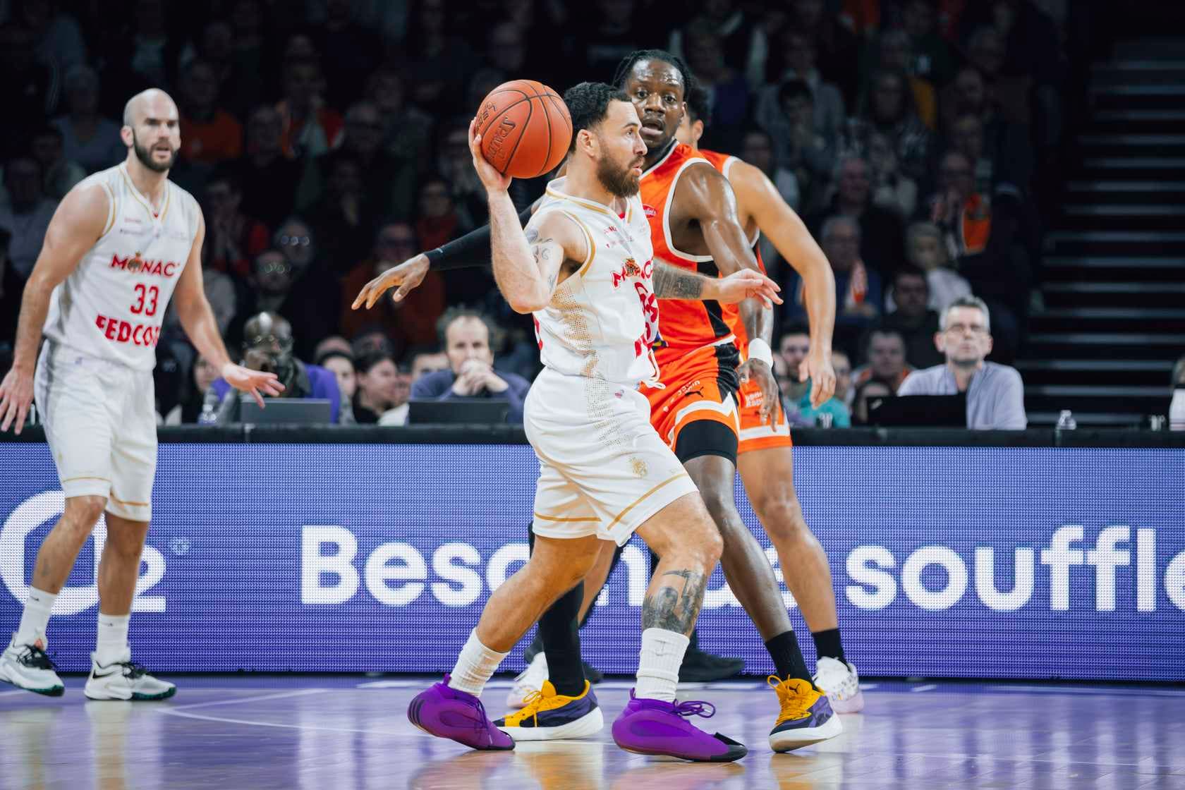 Monaco poursuit sur sa lancée au Mans