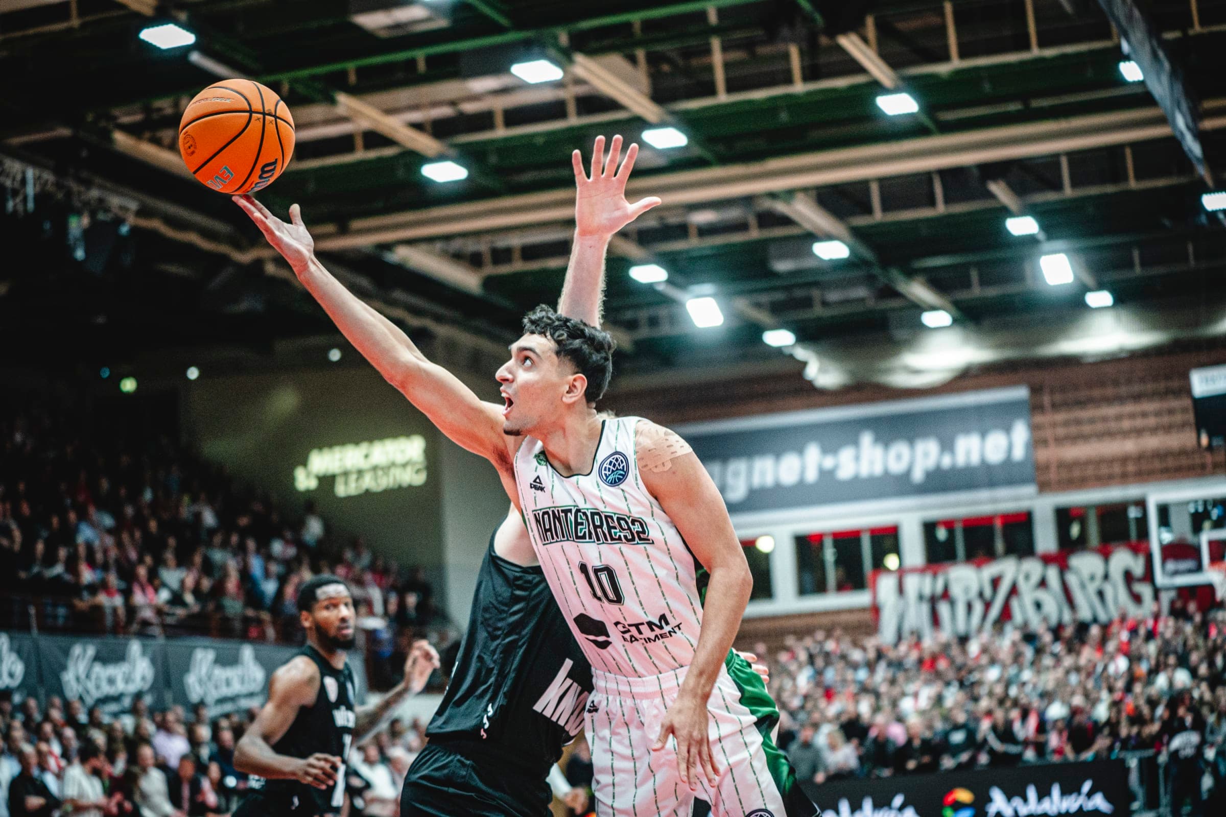 Milan Barbitch suscite de l’intérêt en Espagne et en Allemagne, Nanterre n’envisage pas de le laisser partir