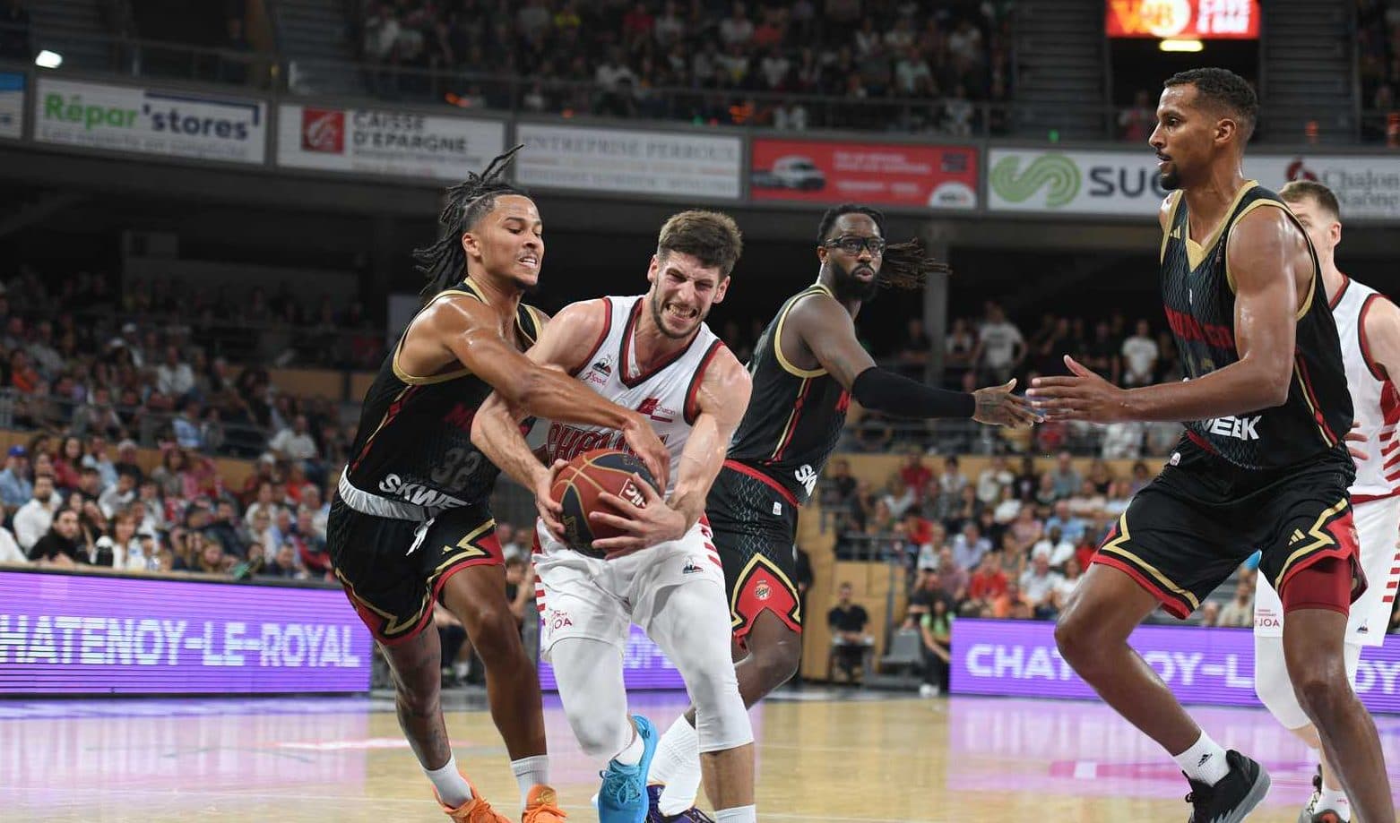 Monaco refroidit l’Elan Chalon et le Colisée