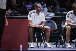 Morgan Belnou suit T.J. Parker à Roanne