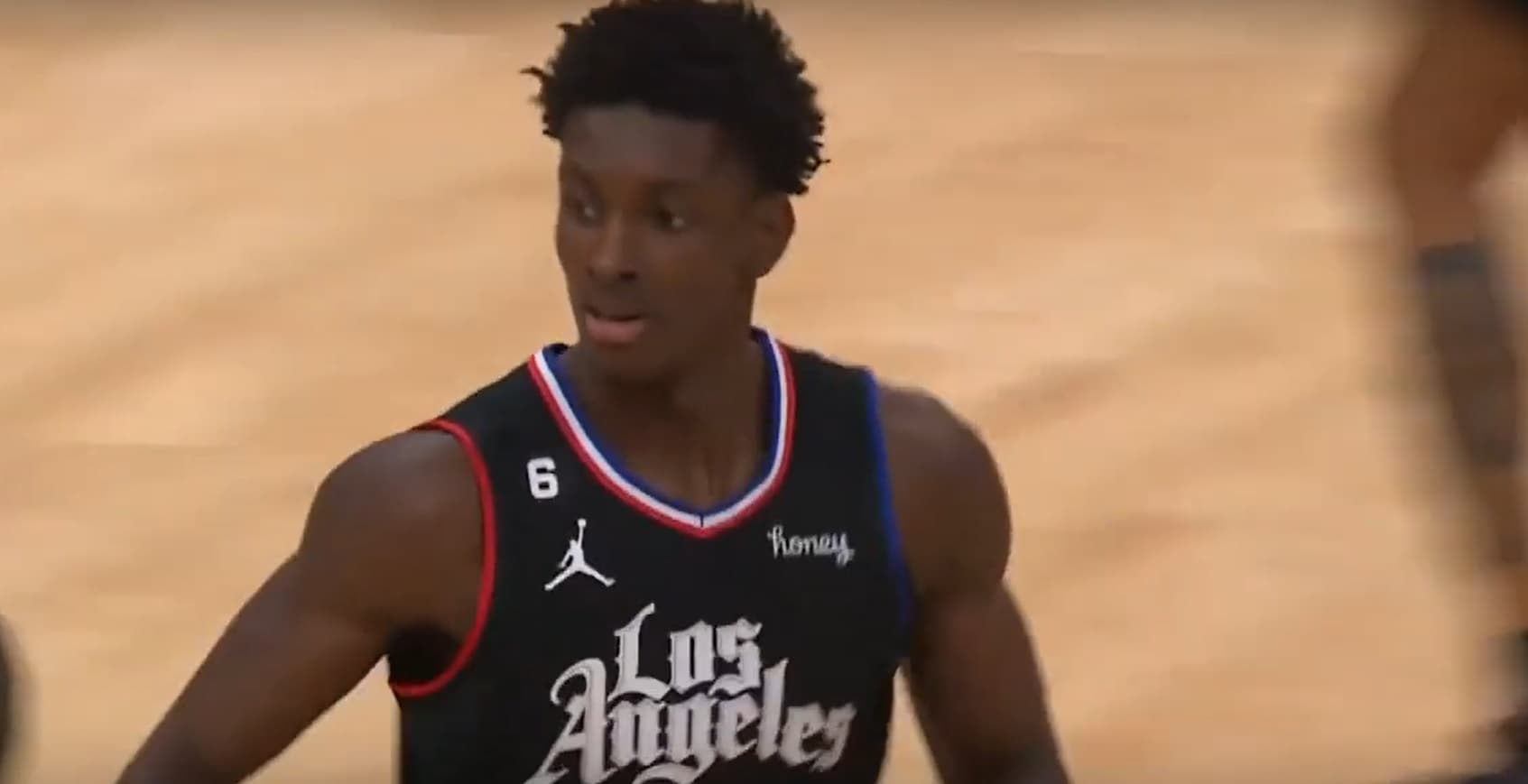 Moussa Diabaté et Ousmane Dieng s’approchent du double-double, pas Gobert