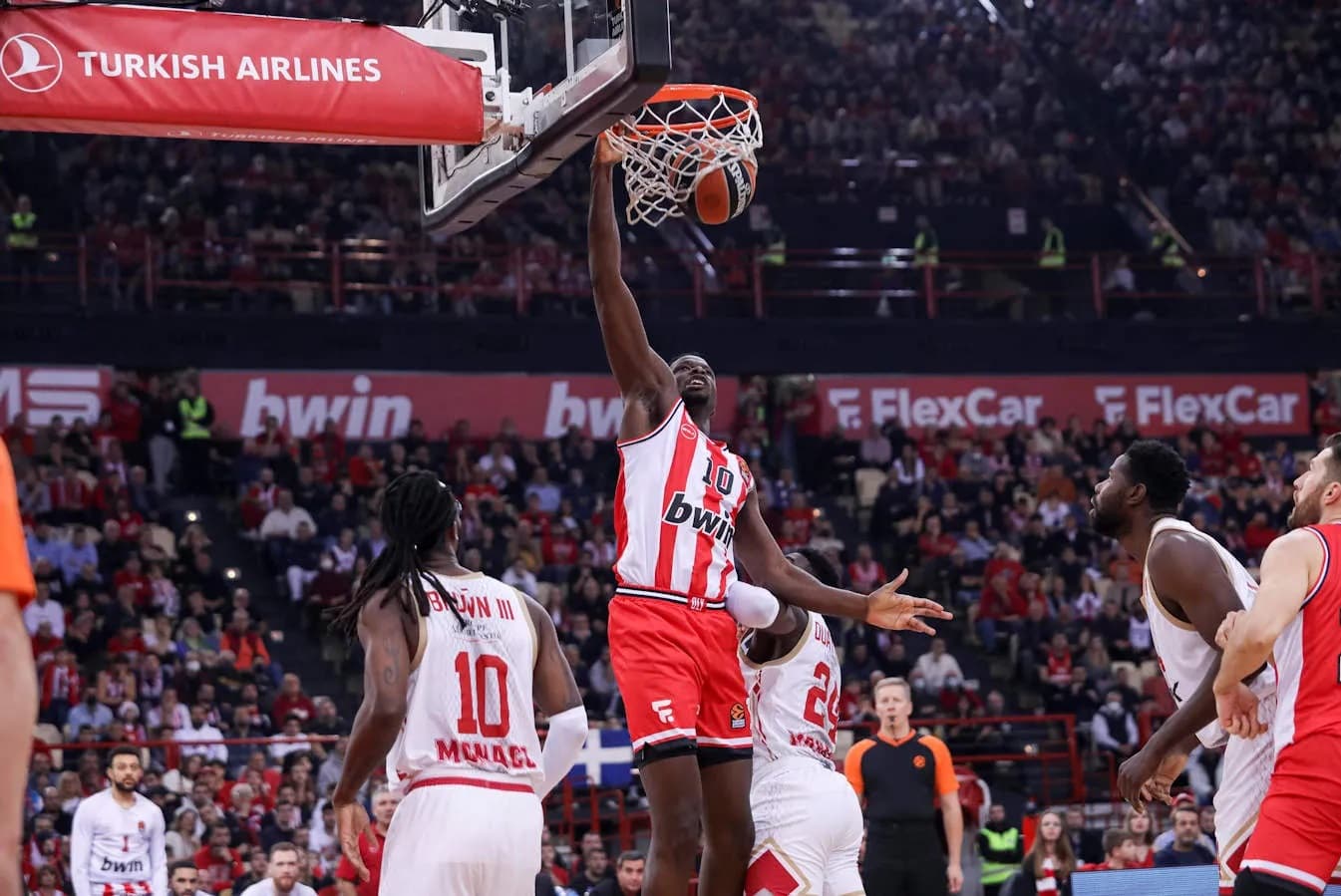 Moustapha Fall de retour à l’entraînement avec l’Olympiakos