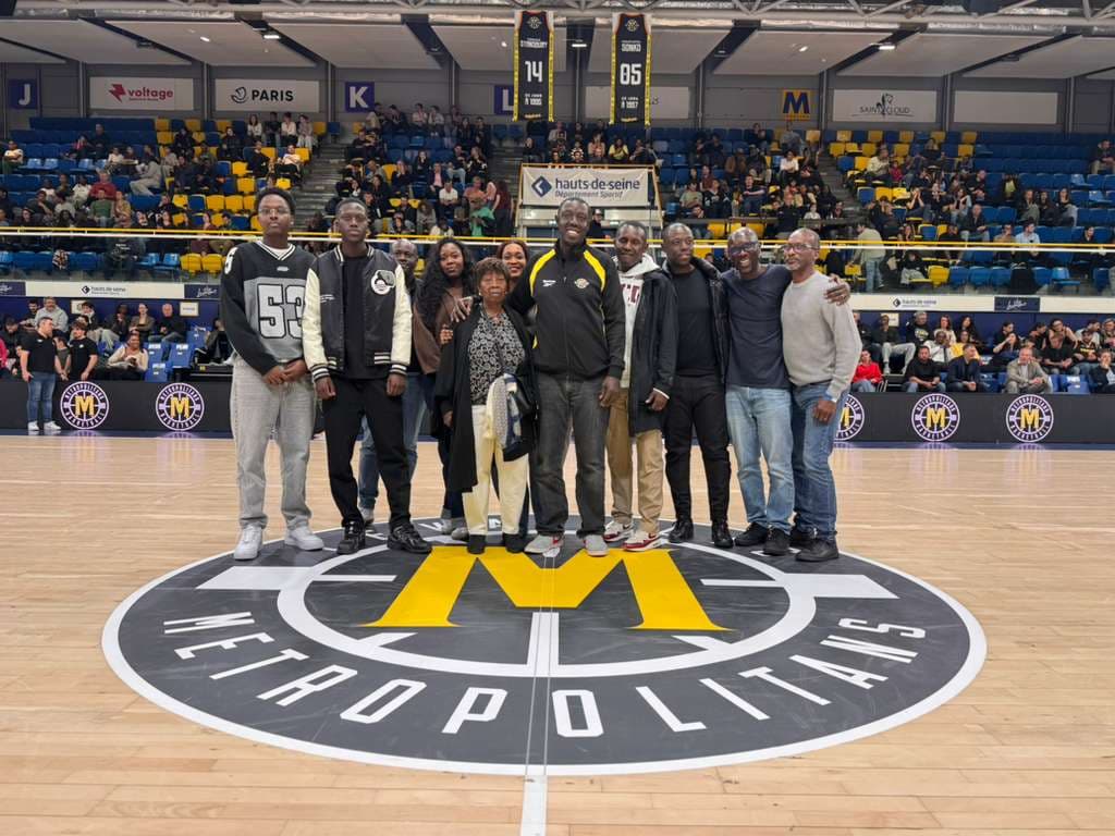 Les Métropolitans ont honoré les légendes de Levallois, Terence Stansbury et Moustapha Sonko