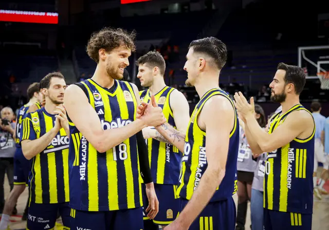 De Colo en finale de la Coupe de Turquie avec le Fenerbahçe