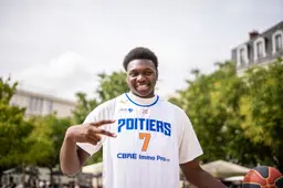 Narcisse Ngoy lors de la présentation de l'équipe de Poitiers cet été