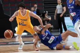 Nick Calathes et la Grèce ont été menés quasiment toute la partie par l'Ukraine d'Oleksandr Kovliar