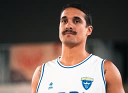 Nick Johnson a manqué d'adresse dans la défaite de Saint-Quentin en présaison contre Bruxelles