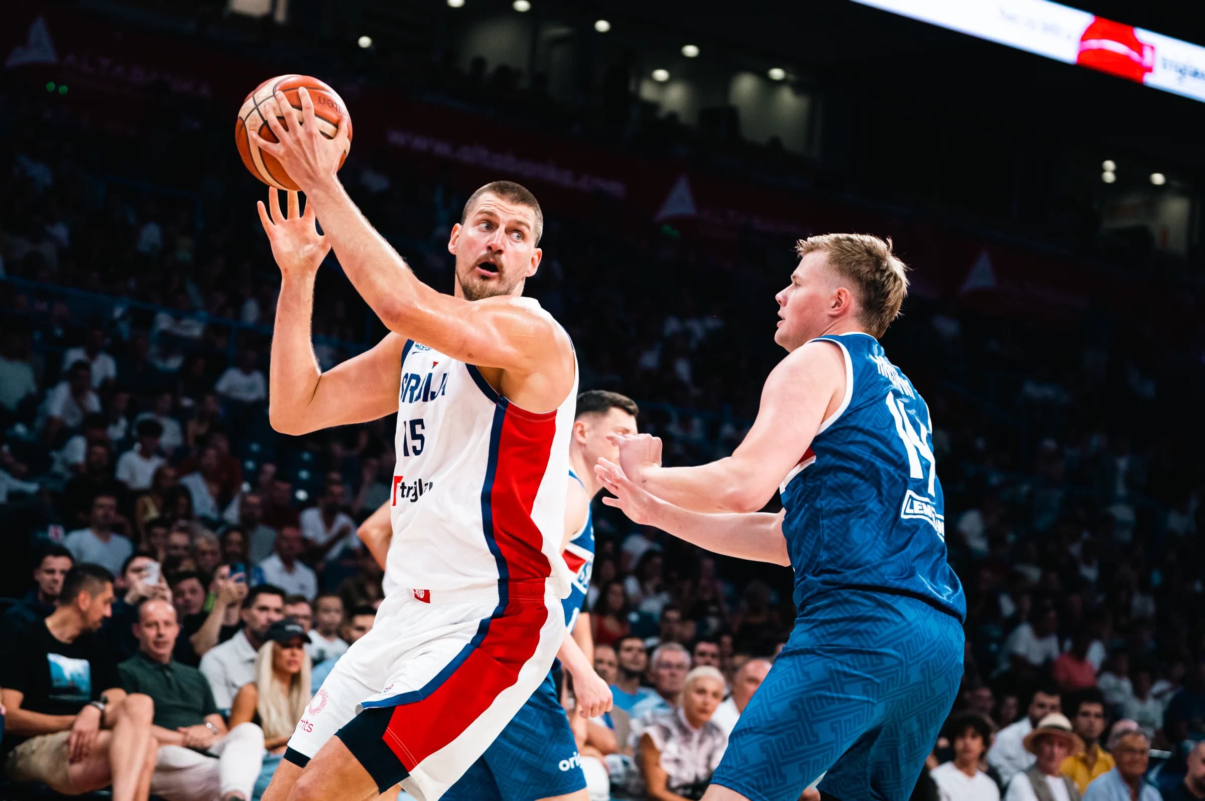 Serbie – Islande : Nikola Jokic fait jouer les autres, les Serbes déroulent à Belgrade