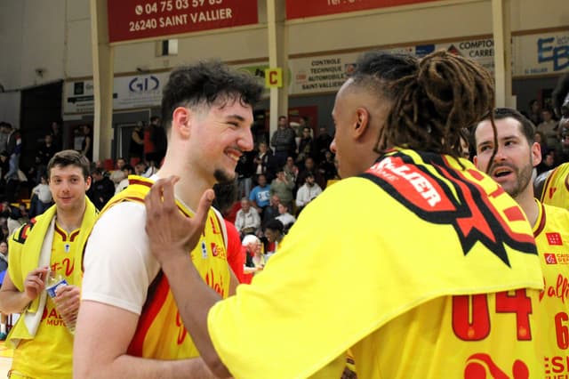 Soirée paranormale à Saint-Vallier : un triple-double et une saillie à 40 points dans le même match !