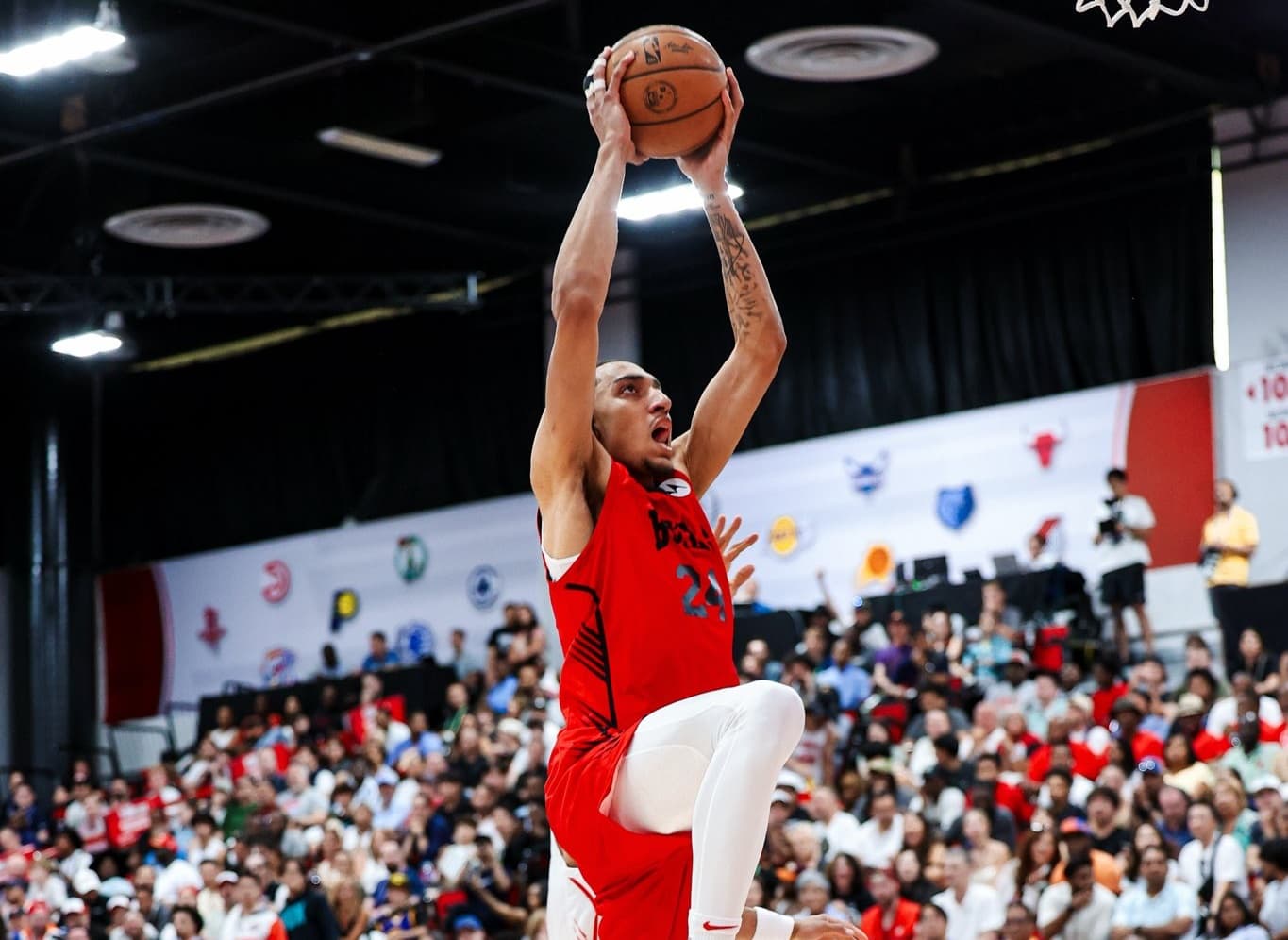 Raynaud confirme contre Essengue, Cissoko, Salaün et Beringer confirment : les Français en vue à Las Vegas