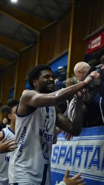 Noel Brown rejoint officiellement Poitiers