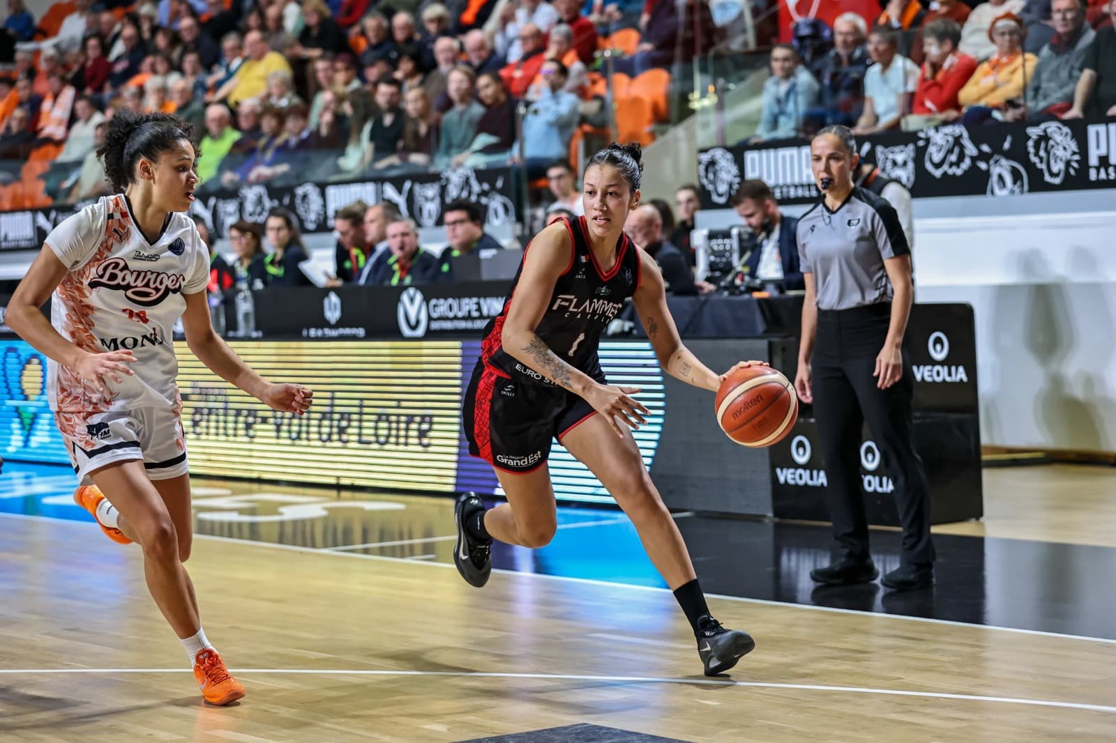 La capitaine Noémie Brochant et le noyau dur rempilent : les Flammes Carolo choisissent la fidélité pour briller en 2026-2027 !