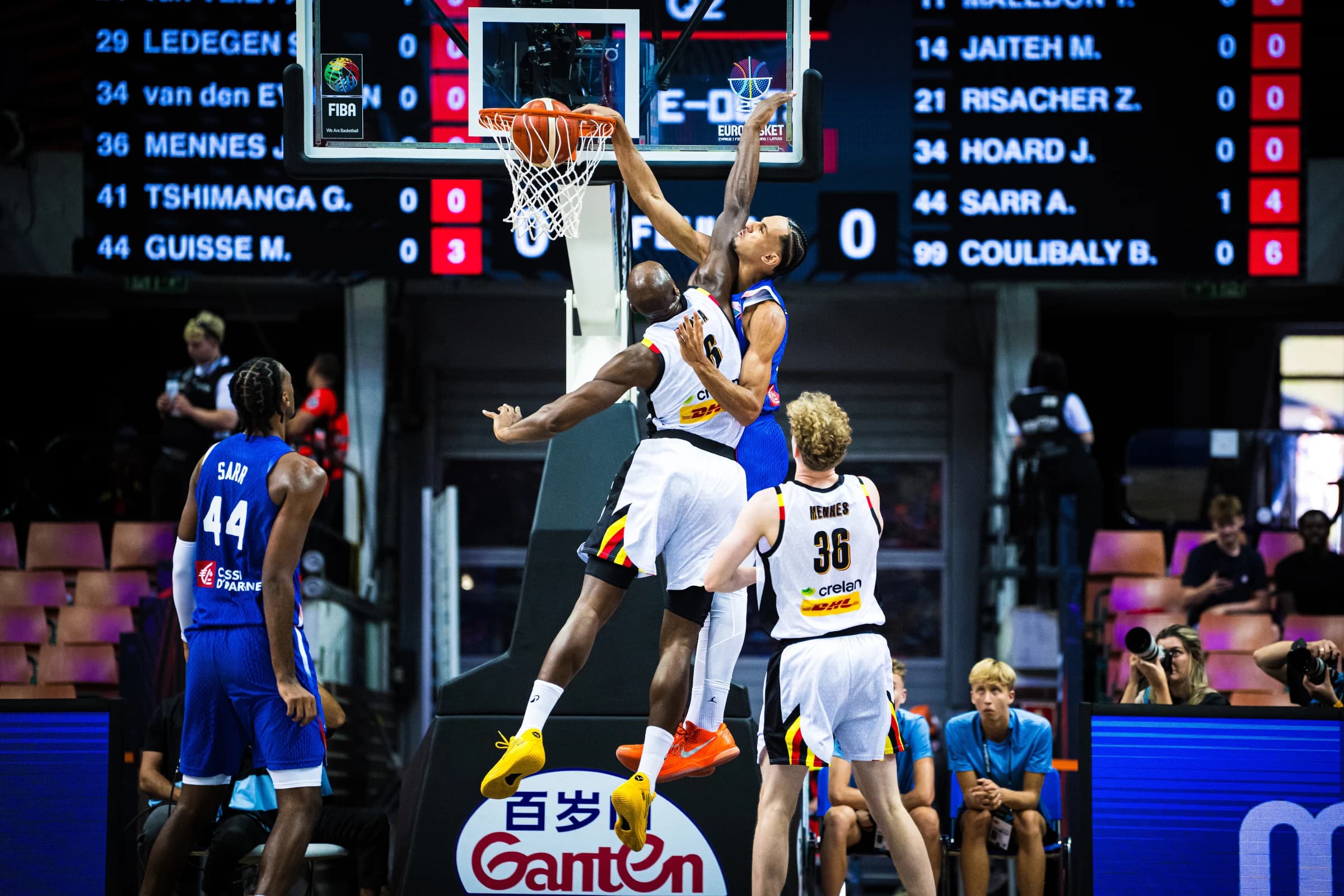 Nouveauté : les Bleus démarrent tranquillement un EuroBasket (+28 contre la Belgique) !