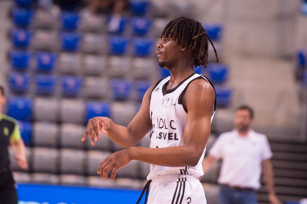 Officiel : Daryl Doualla signe pour quatre ans au KK Nevezis