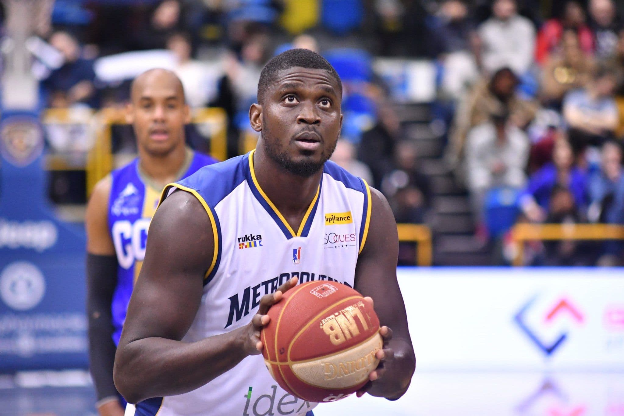 Officiel : Mouphtaou Yarou remplace Chris Horton à Nanterre