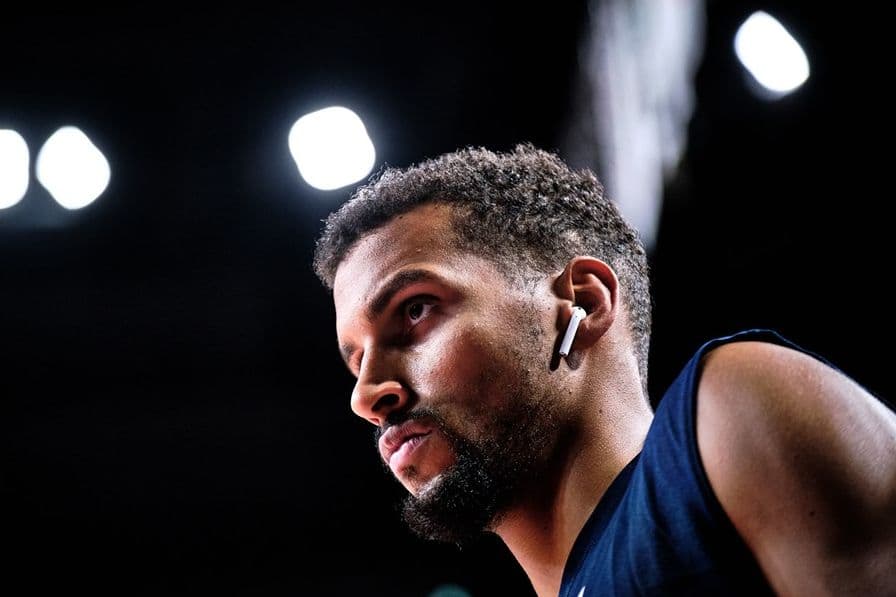 Officiel : Petr Cornelie signe un two way contract avec les Denver Nuggets