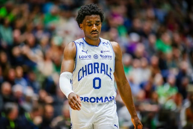Roanne libère Michael Oguine pour le laisser partir en Pologne