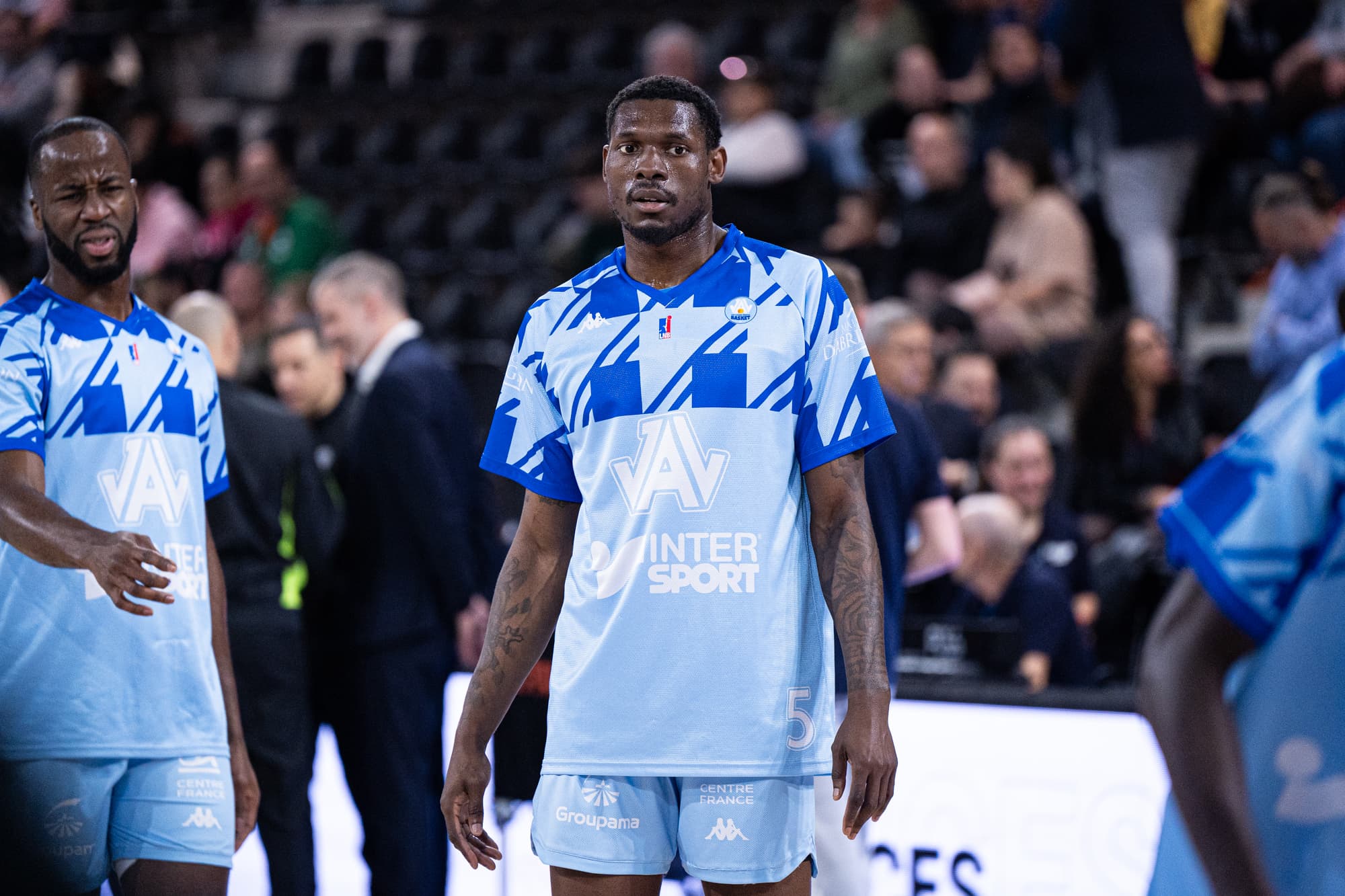 Emmanuel Omogbo (Vichy) prolongé jusqu’à la fin de la saison