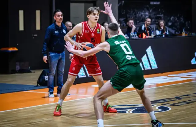 Le cousin de William Howard fait ses débuts en pro avec l’Olimpia Milan