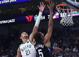 Ousmane Dieng lors de la défaite de Milwaukee chez le Jazz d'Utah