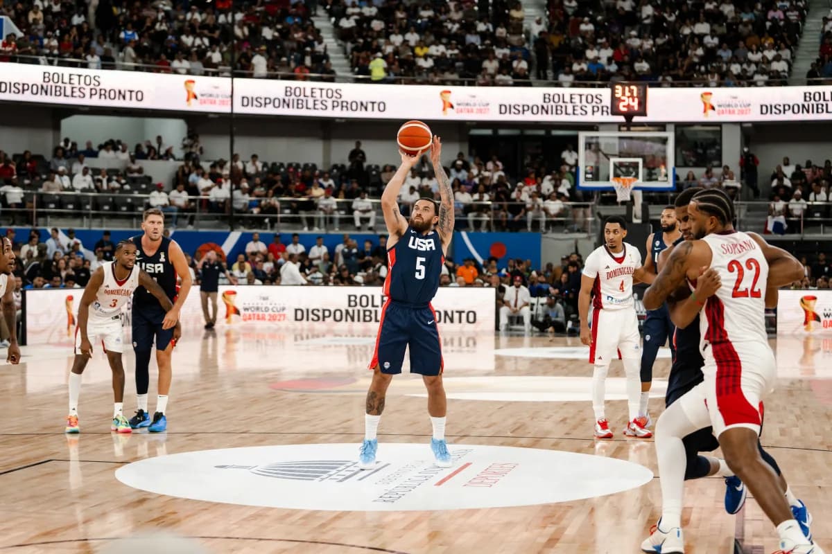 Mike James réussit ses débuts avec Team USA dans un succès arraché face à la République dominicaine