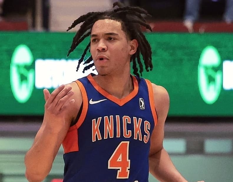 Pacôme Dadiet bat son record de points pour qualifier les Knicks en playoffs, Killian Hayes sort sur blessure
