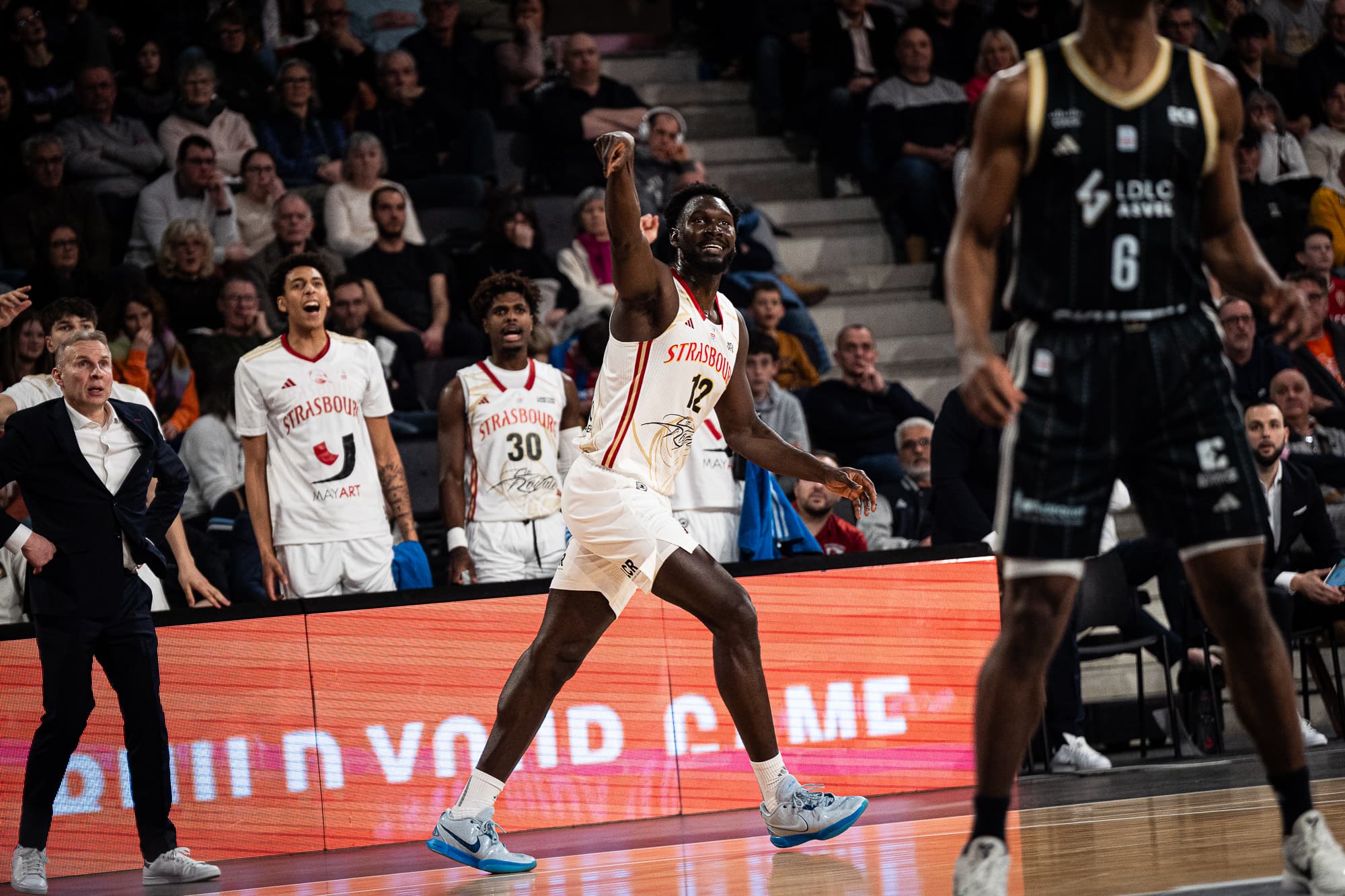 Amadou Sow file de l’autre côté du Rhin, de la SIG Strasbourg aux Niners Chemnitz