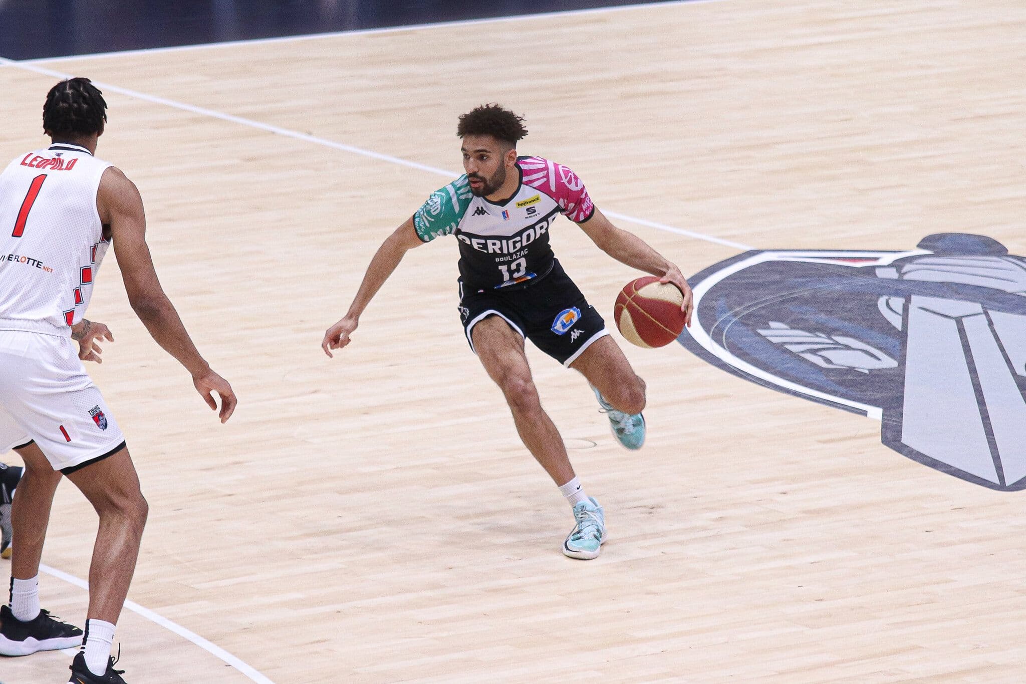 Paul Billong prolonge avec Boulazac