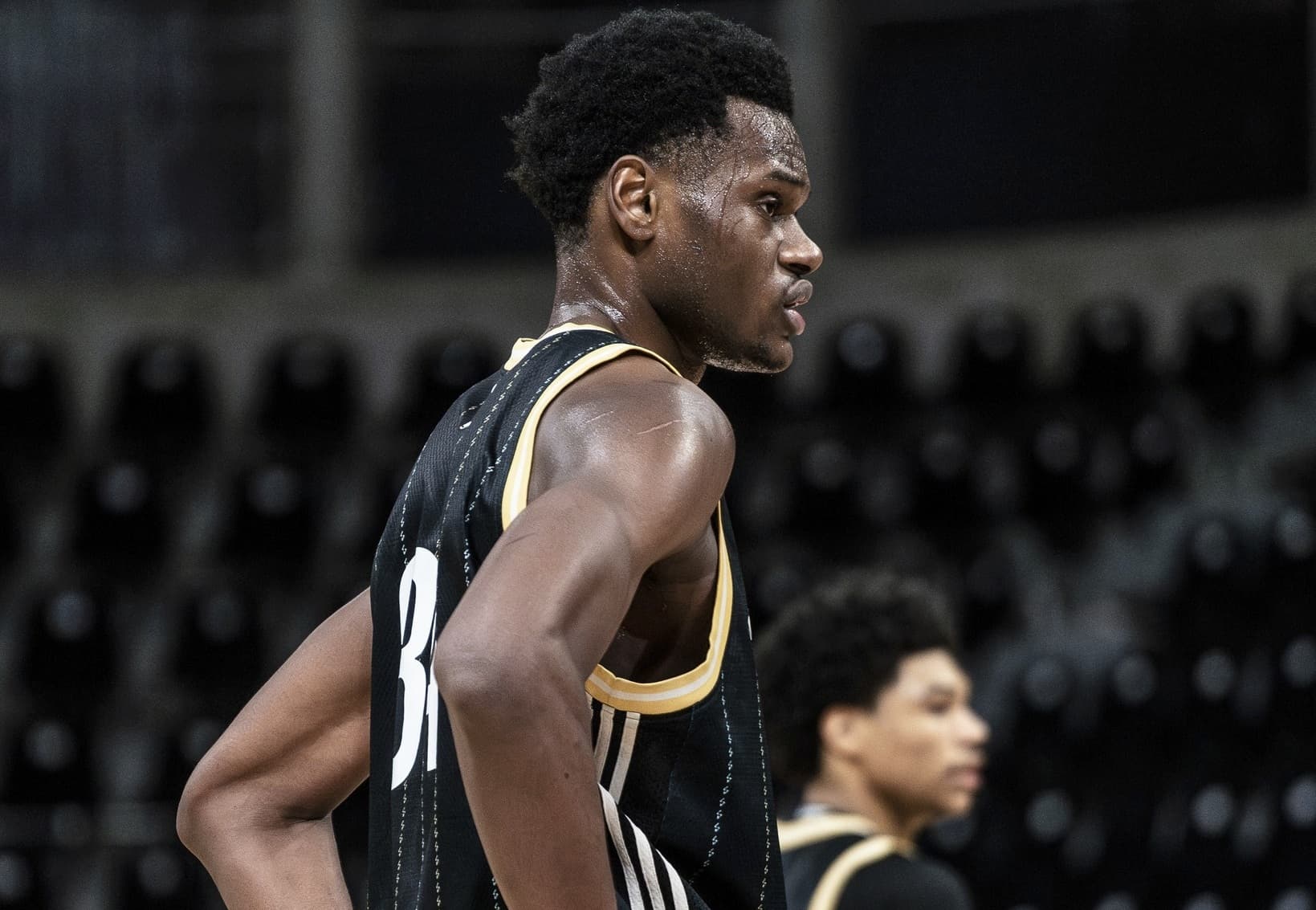 Après sa sortie remarquée en EuroLeague, Paul Mbiya monte à 43 d’évaluation en Espoirs