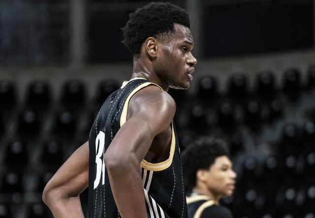 Après sa sortie remarquée en EuroLeague, Paul Mbiya monte à 43 d’évaluation en Espoirs