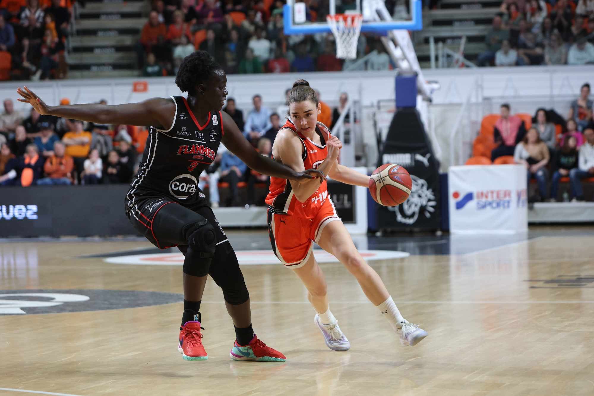 Bourges fait respecter la logique contre les Flammes Carolo