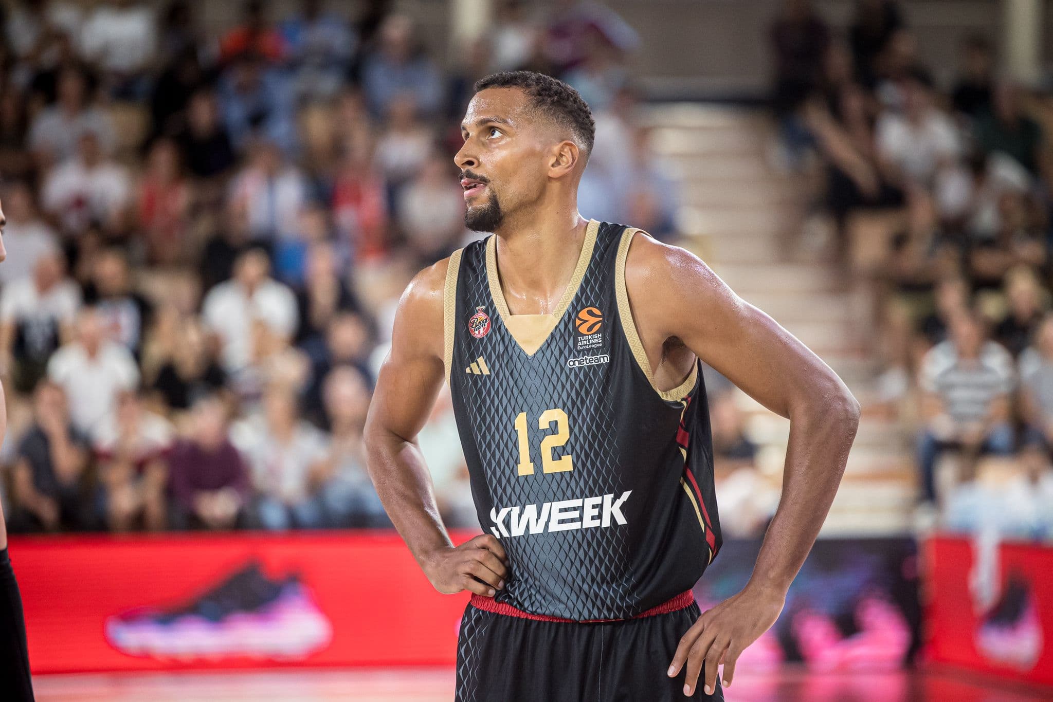 Monaco a sombré face à Bologne : « Mentalement et dans les attitudes, on doit se remettre dedans »