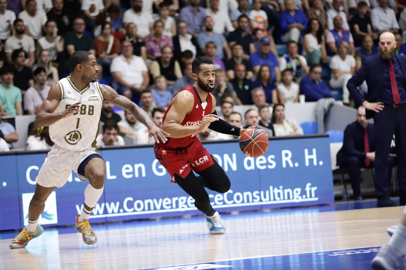 Dijon fait appel à Phil Booth