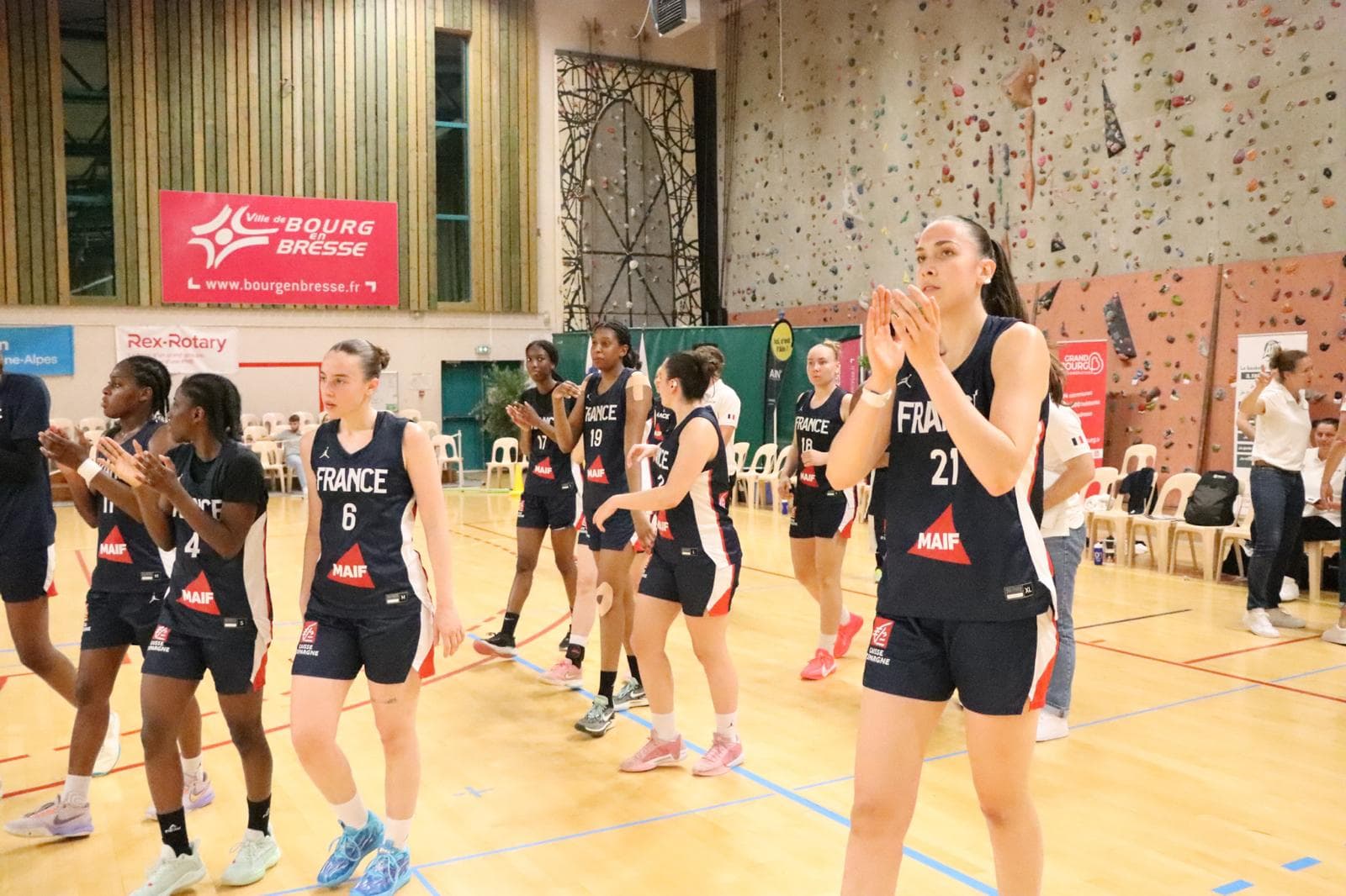 Tenantes du titre, les U20 de Julie Barennes misent sur le collectif à l’EuroBasket