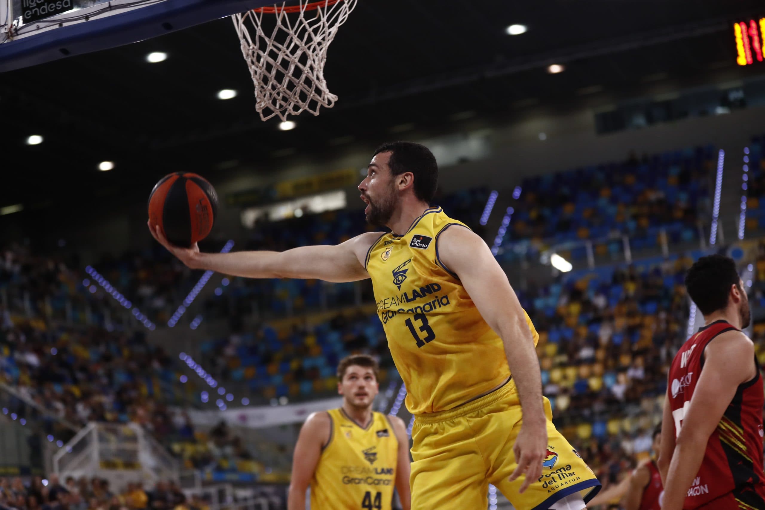 Pierre Pelos parfait contre Saragosse, Gran Canaria se reprend