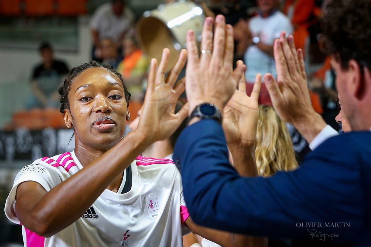 Pour remplacer Rupert, Bourges compte faire revenir Kayla Alexander