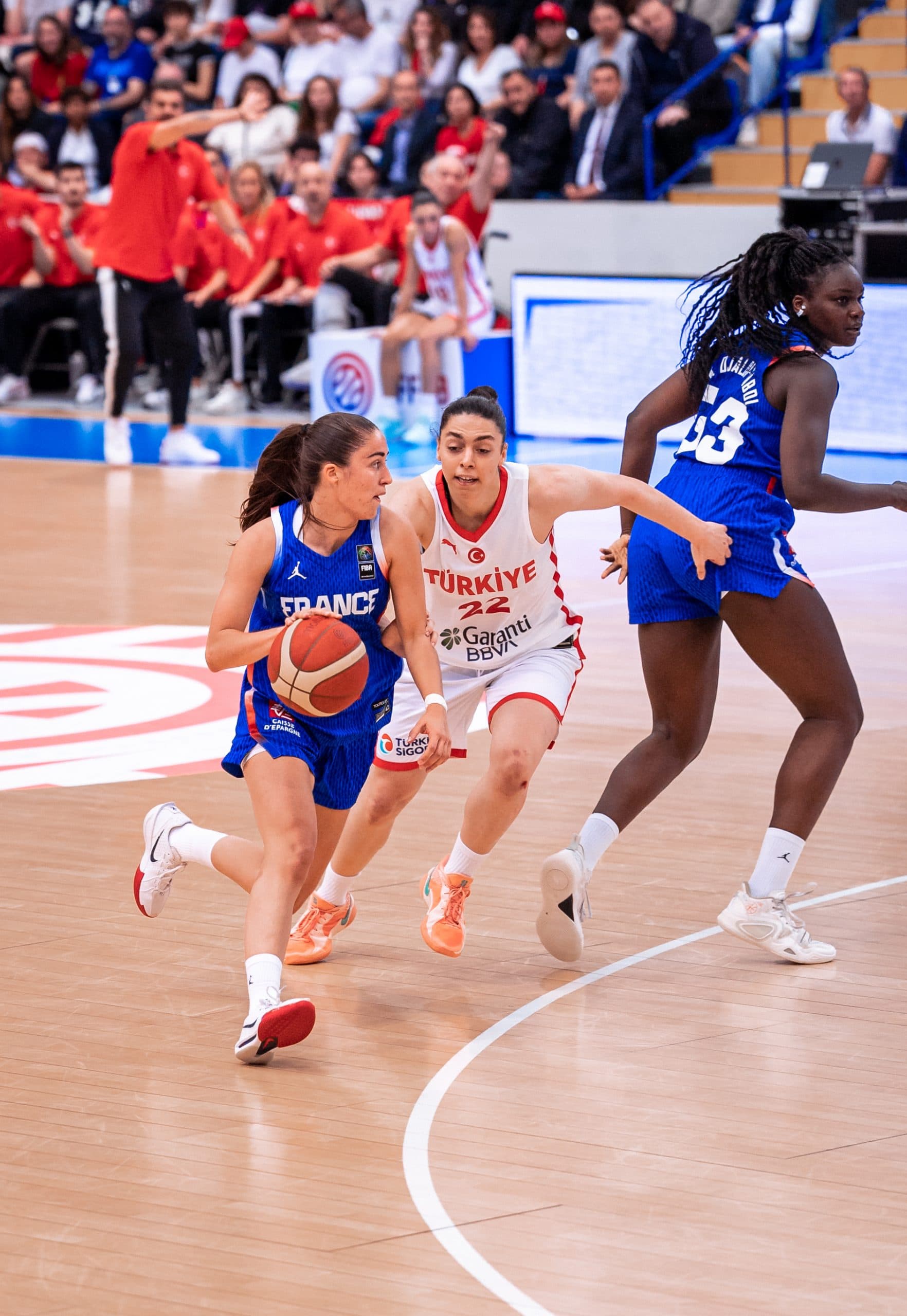 Alerte au genou pour Marine Fauthoux